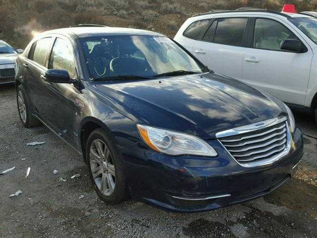 2013 Chrysler 200 en desarme