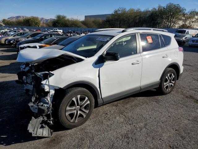 2017 Toyota RAV4 en desarme