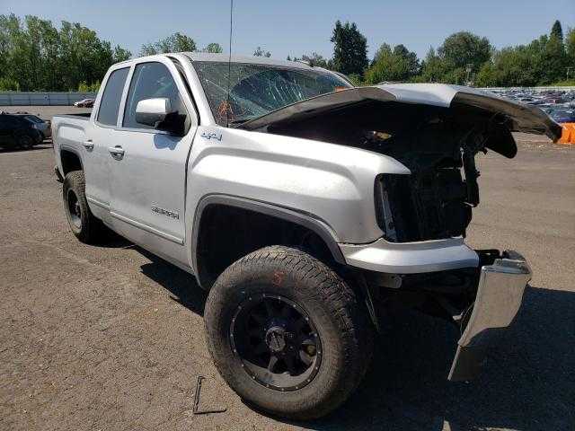 2016 GMC SIERRA en desarme