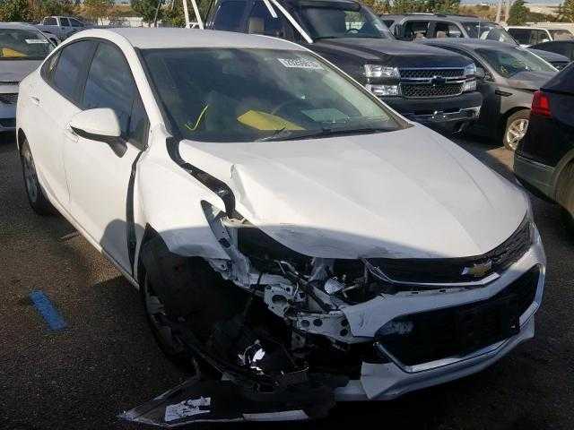 2017 Chevrolet CRUZE en desarme