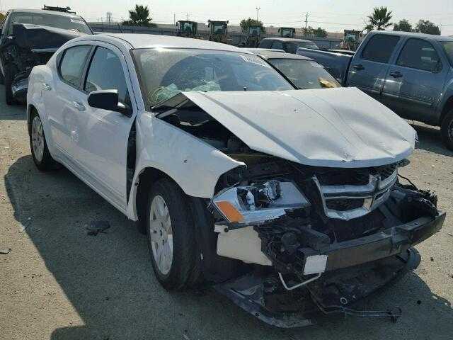 2012 Dodge AVENGER en desarme