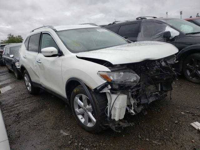 2015 Nissan ROGUE en desarme