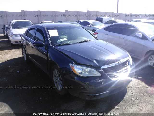 2013 Chrysler 200 en desarme