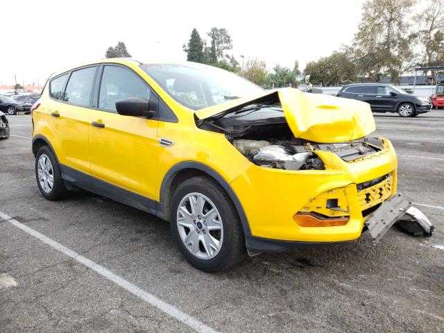 2014 Ford ESCAPE en desarme