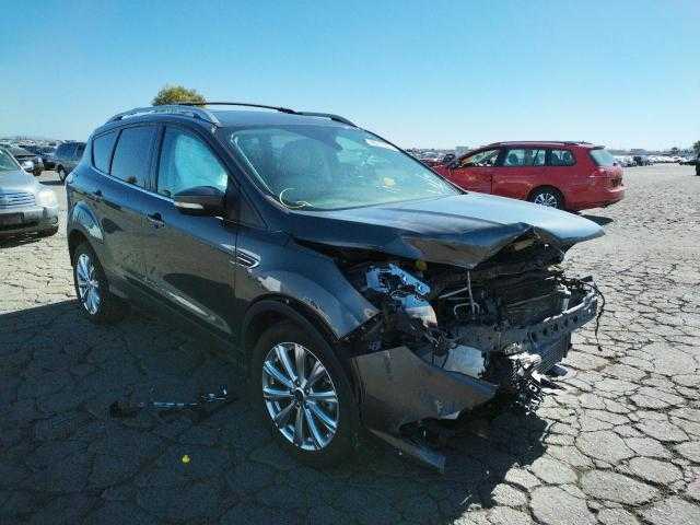 2017 Ford ESCAPE en desarme