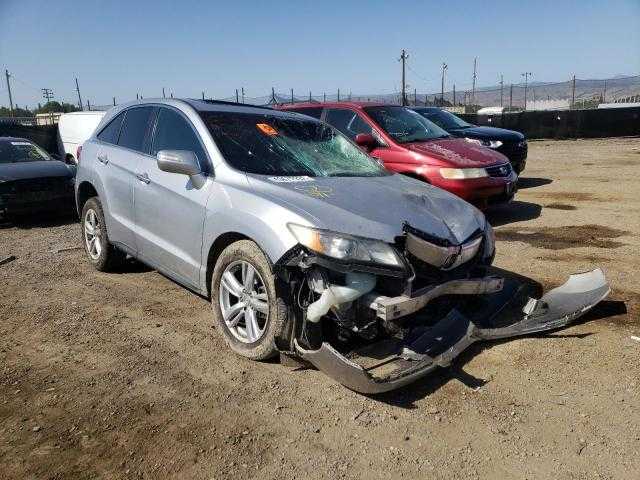 2013 Acura RDX en desarme