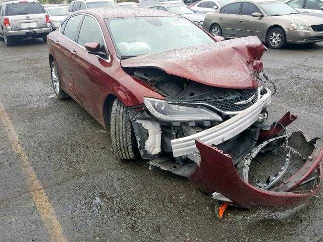 2015 Chrysler 200 en desarme