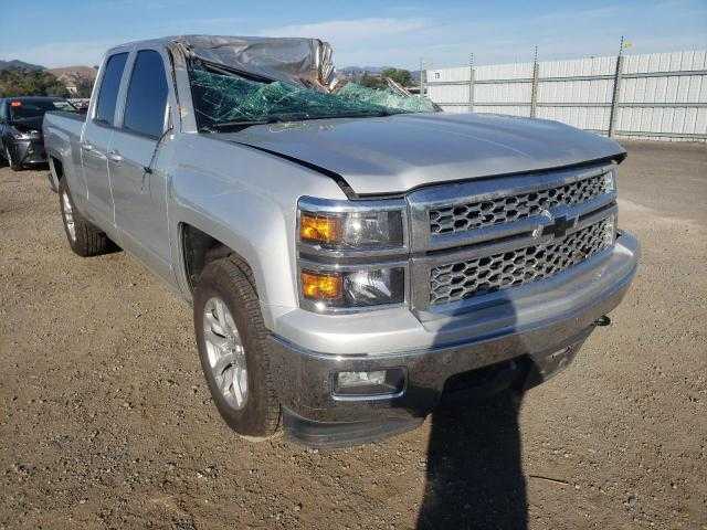 2015 Chevrolet SILVERADO en desarme
