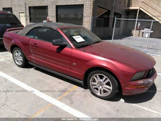 2006 Ford MUSTANG en desarme